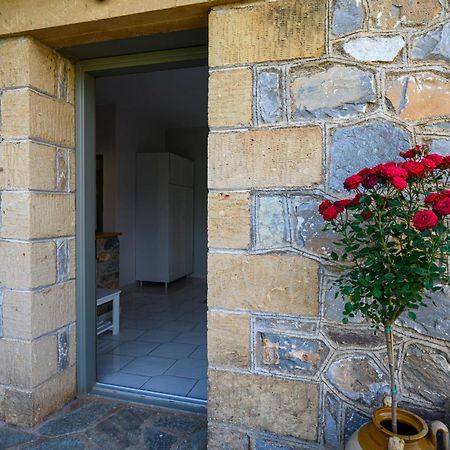Μαϊστράλι Apartment Kotronion  Exterior photo