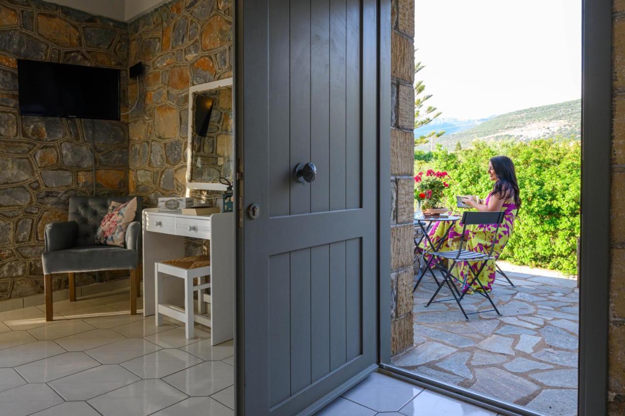 Μαϊστράλι Apartment Kotronion  Exterior photo