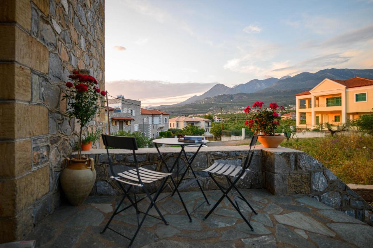 Μαϊστράλι Apartment Kotronion  Exterior photo